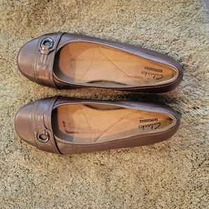 Clarks Collection Size 6M with metal embellishments